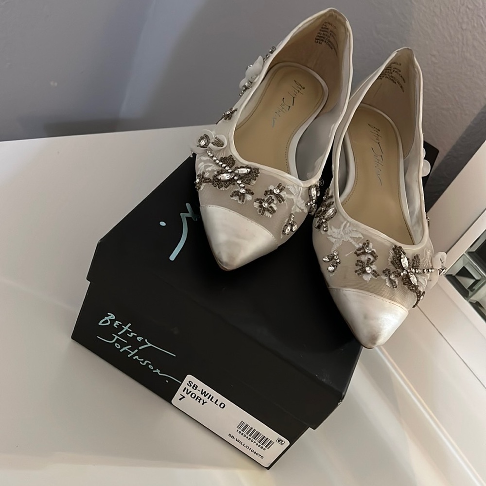 Betsey Johnson ivory jewel flats
